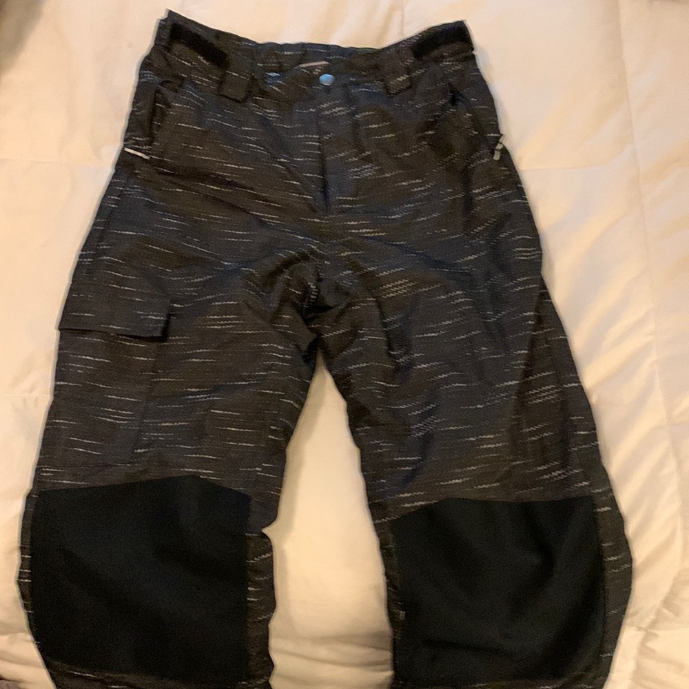 Columbia boys bugaboo snow pants with Omni tech